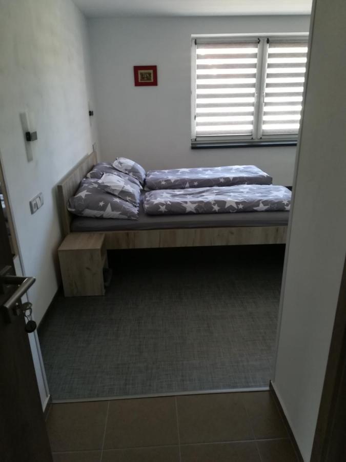 Penzion Sapara Velké Bílovice Extérieur photo